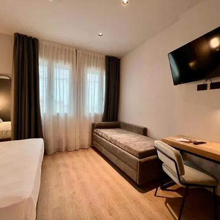 Szálloda Leonessa 3*