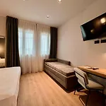 Hotel Leonessa 3*