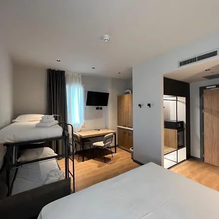 Leonessa Hotel