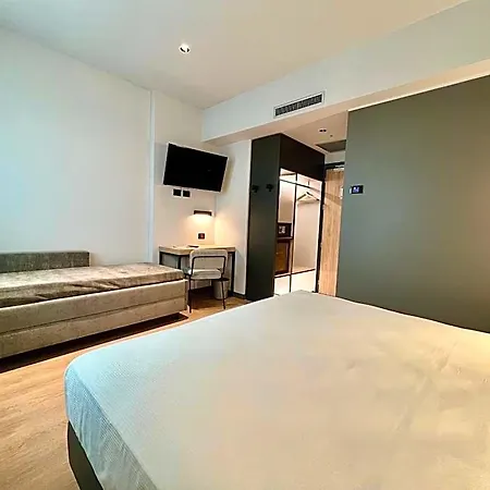 Leonessa Hotel 3*